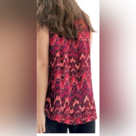 Bundle💕Cache Top & Express Super High Waisted Faux Leather Leggings - Picture 3 of 17